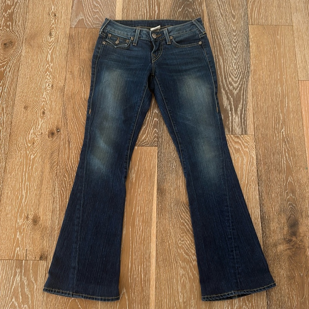 TRUE RELIGION “Joey” flared jeans. Size 25. EUC!